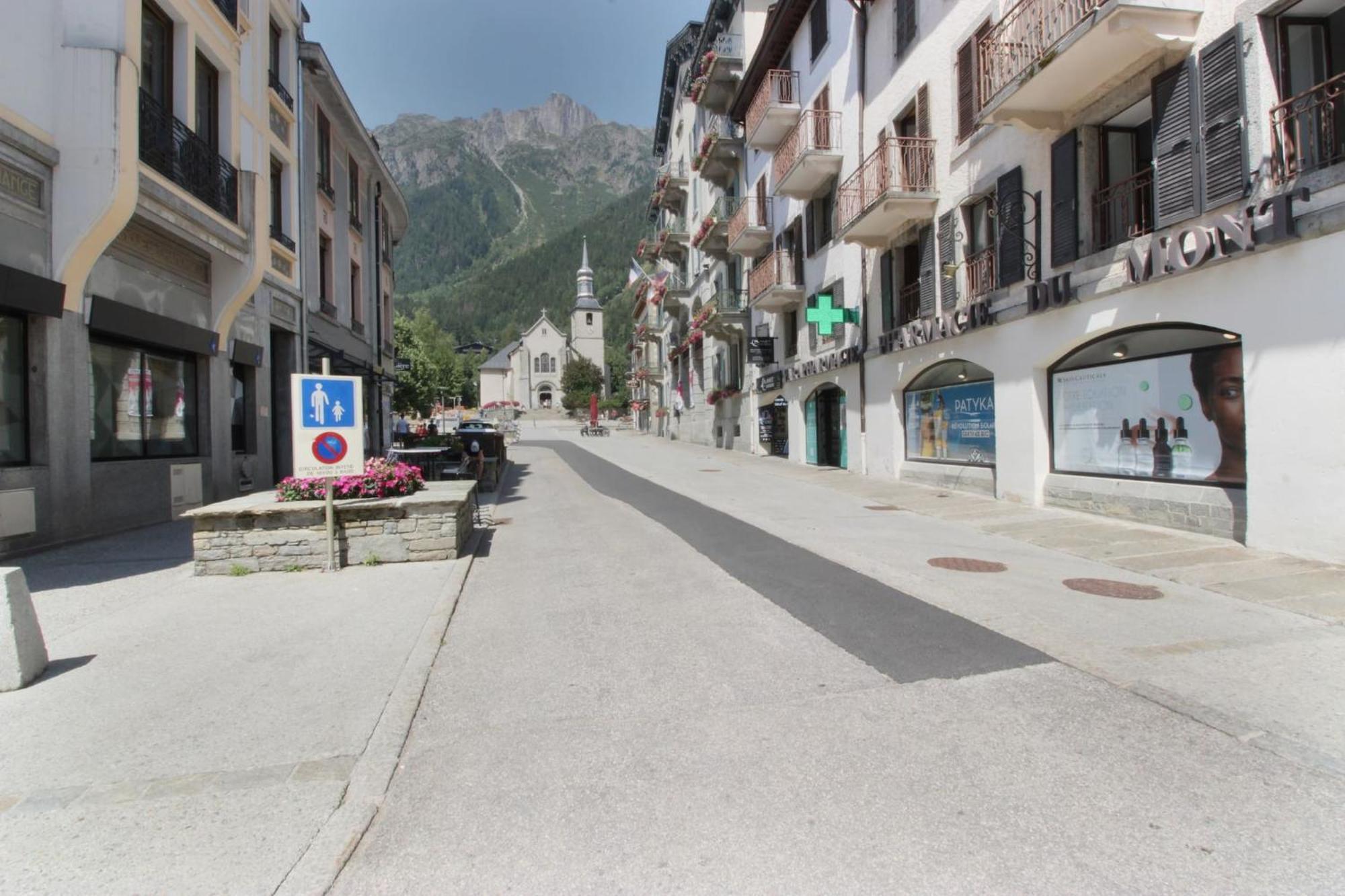 Nook 42 - The Loft - Central 2Br W/ Balcony Views Chamonix Exteriör bild