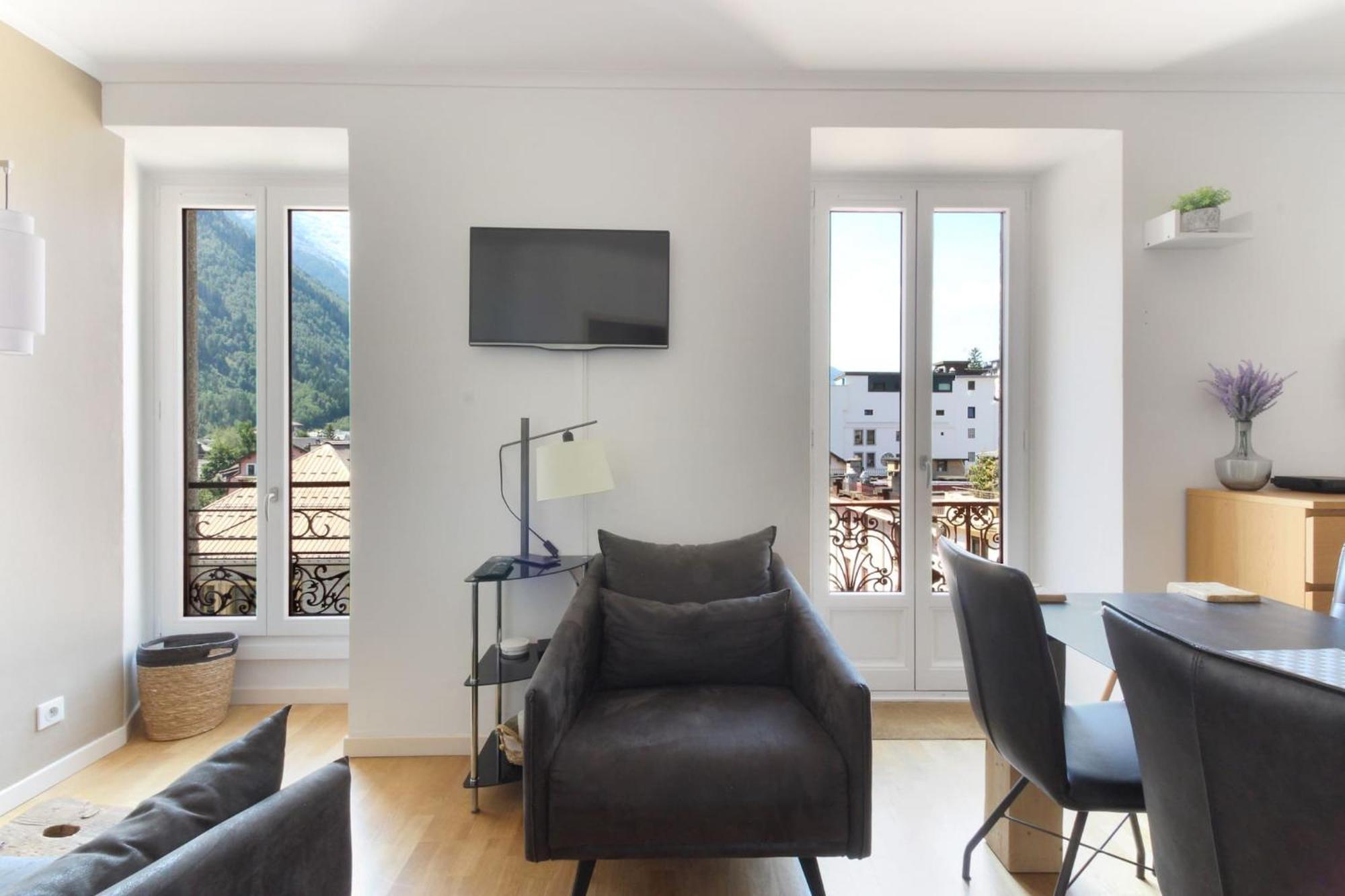 Nook 42 - The Loft - Central 2Br W/ Balcony Views Chamonix Exteriör bild